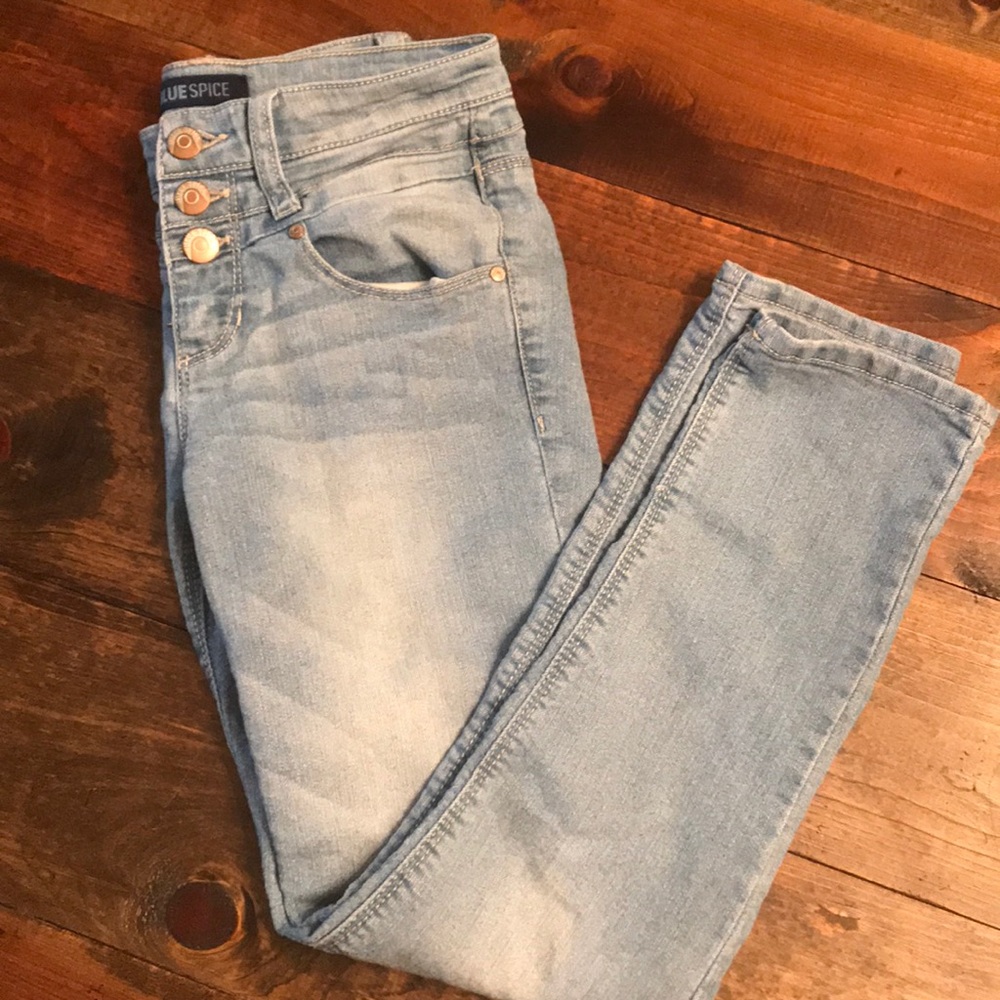 Light wash Skinny Jeans